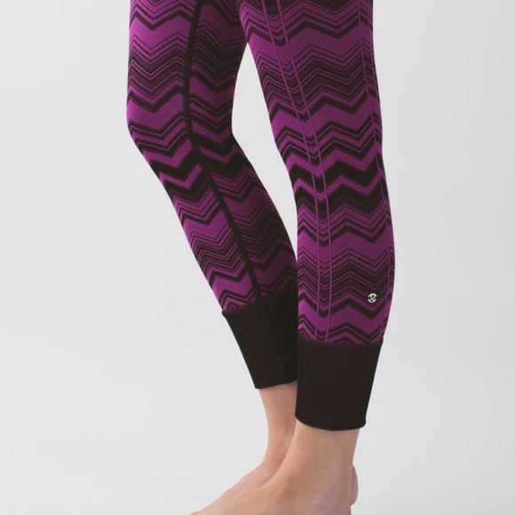 NWOT Lululemon Ebb To Street Pant - Picture 4 of 10